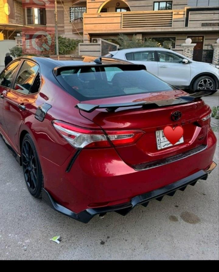 تۆیۆتا کامری